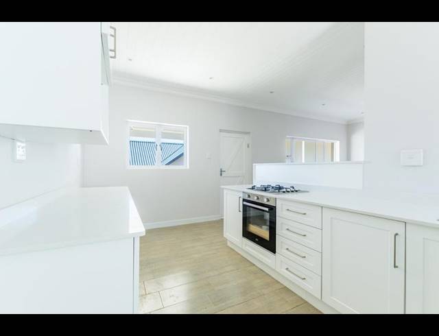 3 BEDROOM TOWNHOUSE FOR SALE IN GREENDALE